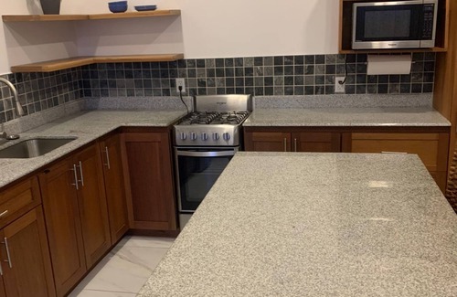 Georgetown Apartamento | Fully Furnished Luxurious 2-Bedroom suite