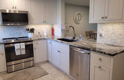 Crescent Beach Condominio | Piso con vista al mar totalmente amueblado con plataforma de vista X1 en Summerhouse 231