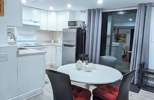 Fisherville Apartamento | 🏡 Fully Furnished Private Apartment, North York