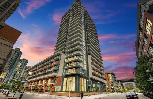 Fort York Condominio | Fully Furnished spacious condo unit