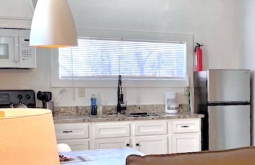 Central Oklahoma City Apartamento | Fully-furnished Studio With Rustic Design 36B