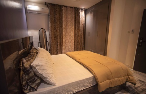 Kumasi Apartamento | Fully Furnished Two Bedrooms, Modern Kitchen, Wifi