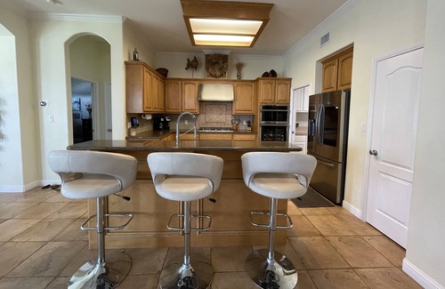 Corpus Christi Casa | Fully-furnished waterfront home with amazing sunset views and custom finishings