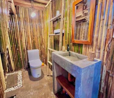 Catangnan Casa | Fully Private, Beach Access, Native Cottage, Queen Bed, AC, WiFi