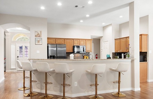 South Arlington Casa | Fully Remodeled 3 bedroom 2 Bath Home