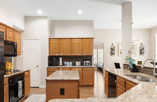 South Arlington Casa | Fully Remodeled 3 bedroom 2 Bath Home