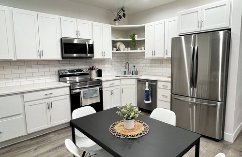 Midvale Casa | Fully remodeled house for 6 guests in the heart of Midvale