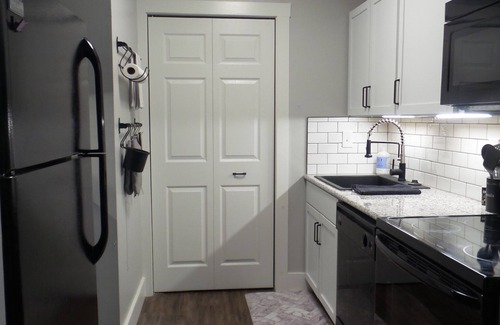 Clymer Condominio | Fully Remodeled Peek’n Peak Ski & Golf Condo - just steps from lift 8