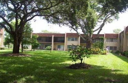 Cove Springs Condominio | Disponible primavera 2019! - Alquiler de 3 meses