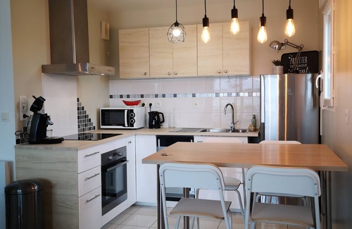 Villenave-d'Ornon Apartamento | Fully renovated, modern and elegant T2 Fully equipped Quiet location Free parking