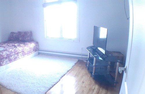 Lachine Apartamento | Fully renovated 1 bedroom cozy accomodation Park