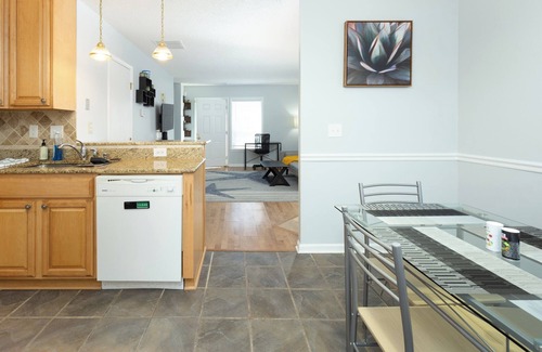Carrboro Casa | Fully Renovated 2 bdrm/2.5ba near UNC & Weaver St!