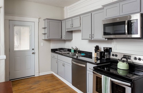 Tyler Park Apartamento | Fully renovated 4BR Bardstown / Highlands!