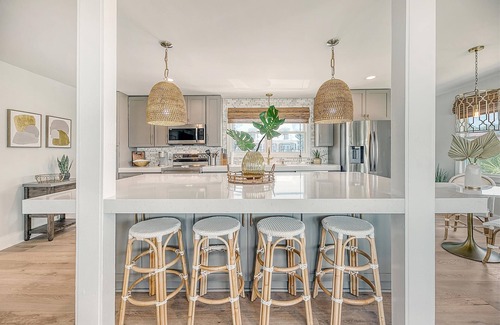 Edisto Island Casa | Fully renovated BEACHFRONT home - with sprawling views of the Atlantic Ocean!