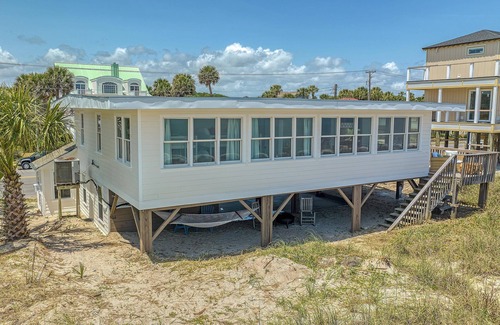 Edisto Island Casa | Fully renovated BEACHFRONT home - with sprawling views of the Atlantic Ocean!
