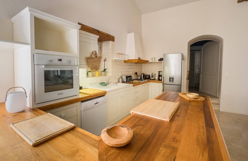 Pons Casa | Fully renovated farmhouse, swimming pool, 33-hectare estate, 3 terraces