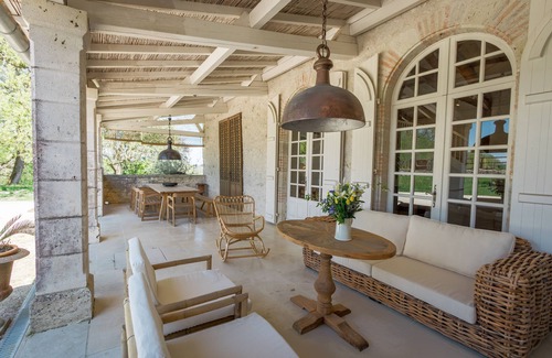 Pons Casa | Fully renovated farmhouse, swimming pool, 33-hectare estate, 3 terraces