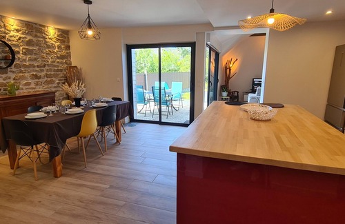 Combrit Casa | Fully renovated house, garden & terrace 5mn from the beach, underfloor heating