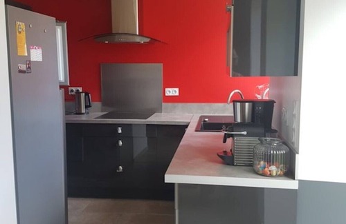 Bacilly Casa | casa totalmente renovada en el centro del pueblo - jardín cerrado