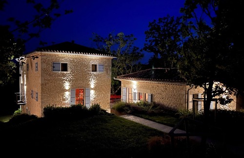 Montagudet Casa | Fully renovated modern design farmhouse