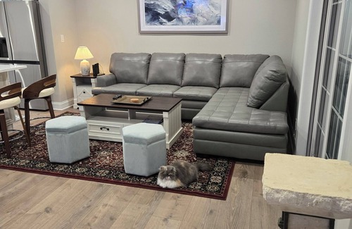 Sawyer Casa | Fully renovated private & cozy 3 bdr cottage with hot tub close to Warren Dunes
