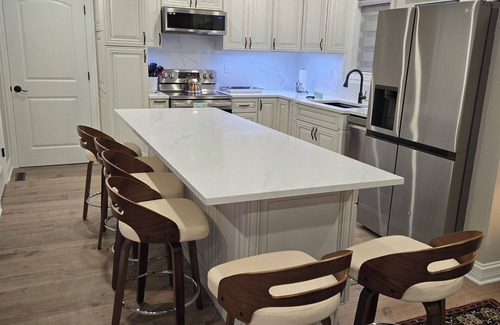 Sawyer Casa | Fully renovated private & cozy 3 bdr cottage with hot tub close to Warren Dunes
