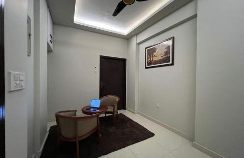 Karachi Apartamento | Fully Serviced One-Bed Apartment
