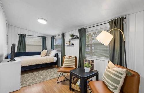 Kissimmee Cabaña | Fully Stocked 2B Cottage Perfect for Family Vacay at Disney