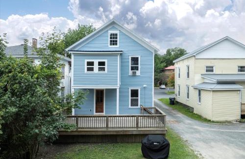 Oneonta Apartamento | Fully-stocked Kitchen, AC, WiFi, WD, Near Baseball and Downtown