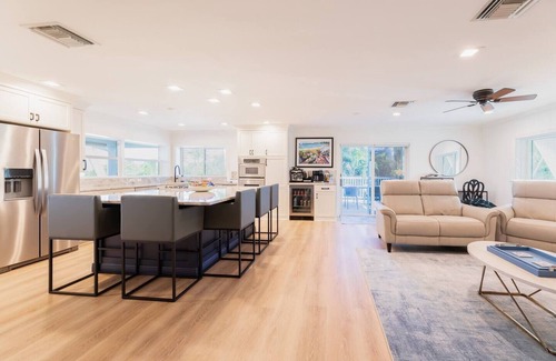 Fort Pierce Casa | Fully-Stocked | Private Beach | Heated Plunge Pool