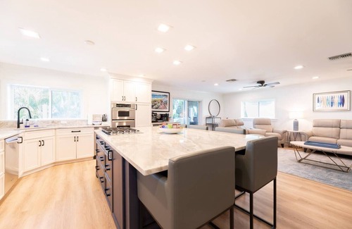 Fort Pierce Casa | Fully-Stocked | Private Beach | Heated Plunge Pool