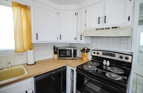Wichita Casa | Fully Stocked W/ Amenities - King Bed W/ W&D!