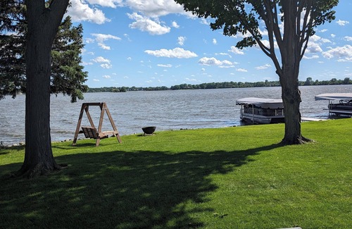 Beaver Dam Casa | Fully updated 3-bedroom lakefront home in Beaver Dam.