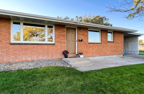 Great Falls Casa | Fully updated duplex across from the park with walking trail!