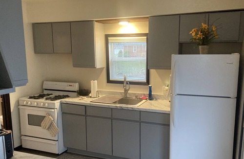Demotte Casa | Fully updated in the spring of 2022 and located right in the middle of town.