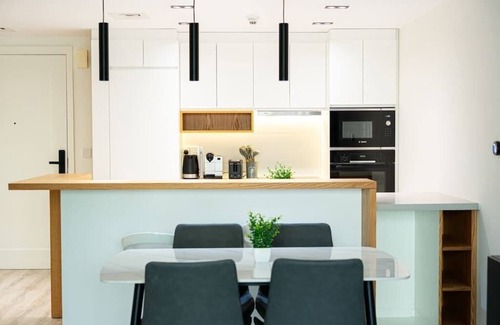 The Greens Apartamento | Fully Upgraded | Large Terrace | Extra Sofa Bed