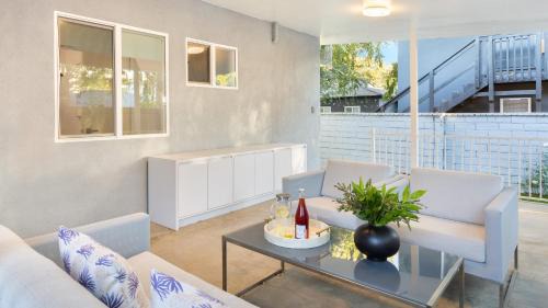 Sherman Oaks Casa | Fulton I by AvantStay Modern Haven in Downtown
