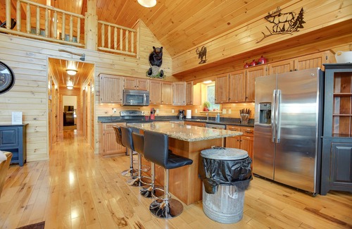 Warfordsburg Cabina | ★ Ver 4 Estados desde la cubierta ★ Capacidad 16 + ★ ★ 210 acres