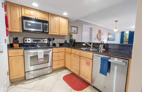 Biloxi Apartamento | Fun 2 bed/2 bath condo with pool on Biloxi Beach