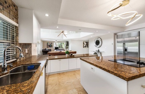 Miami Shores Casa | Fun and Inviting Waterfront Villa