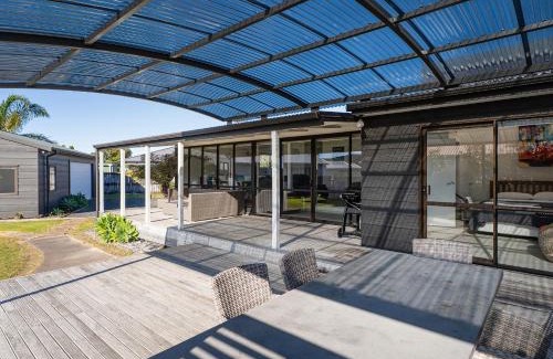 Whangamata Casa | Fun at Whangamata - Whangamata Holiday Home