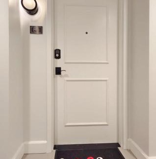 Downtown Jacksonville Apartamento | Fun Cozy 1 Br King Apts - 1 25 Mile Walk to TIAA Bnk Fld