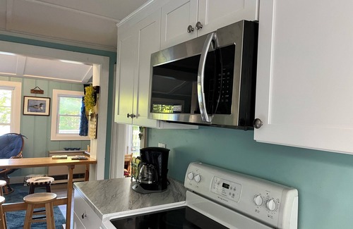 Wolfeboro Cabaña | Fun Family Wolfeboro Winnipesaukee Waterfront con SUP, 5 kayaks y 2 canoas