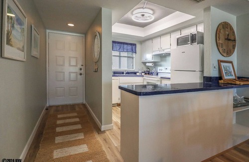 South Island Condominio | Fun In Sun On A Budget! 2B/2B Condo w/ Pool & Tennis! Walk to Beach!