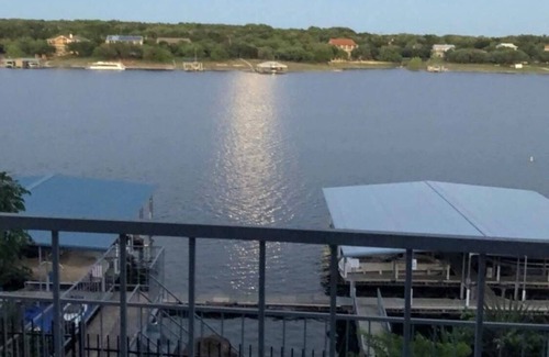 Briarcliff Condominio | Fun N Sun Lake Travis Waterfront Condo