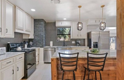 Cedar Park Casa | Fun Near Austin - Big Groups!
