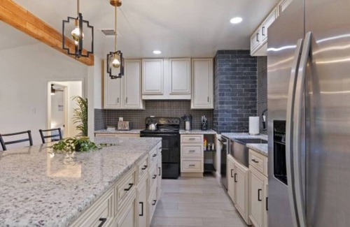 Cedar Park Casa | Fun Near Austin - Big Groups!