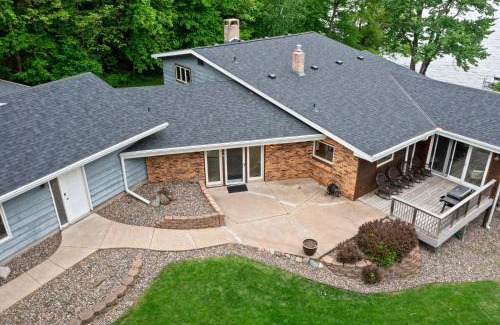 East Gull Lake Casa | Fun on Floan Point