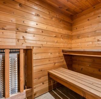 East Gull Lake Casa | Fun on Floan Point