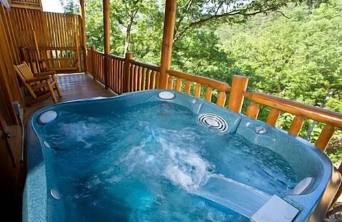 Gatlinburg - Pigeon Forge Cabina | Zona de diversión en Pigeon Forge #unforgettable 3 dormitorios con sala de juegos, vistas y teatro completo!